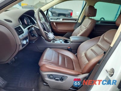 Zdjęcie 7 z 13 samochodu: 2013 VOLKSWAGEN TOUAREG V6 TDI VIN:WVGEP9BP3DD004411 - miniatura