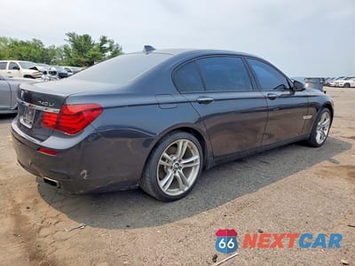 Trzecie zdjęcie samochodu z tyłu: 2013 BMW 740 LI VIN:WBAYE4C58DD136987 - miniatura