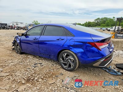 Drugie zdjęcie samochodu z przodu: 2025 HYUNDAI ELANTRA SEL SPORT VIN:KMHLM4DG2SU989832 - miniatura