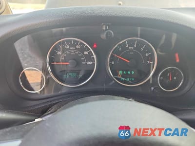 Zdjęcie 9 z 12 samochodu: 2014 JEEP WRANGLER UNLIMITED SPORT VIN:1C4BJWDG0EL218154 - miniatura