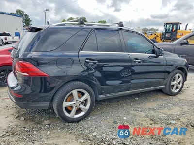 Trzecie zdjęcie samochodu z tyłu: 2016 MERCEDES-BENZ GLE 350 VIN:4JGDA5JB4GA686085 - miniatura