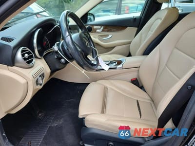 Zdjęcie 7 z 13 samochodu: 2017 MERCEDES-BENZ C 300 VIN:55SWF4JB1HU204222 - miniatura