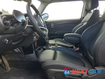 Zdjęcie 7 z 14 samochodu: 2024 MINI COOPER SE VIN:WMW13DJ0XR2V87730 - miniatura