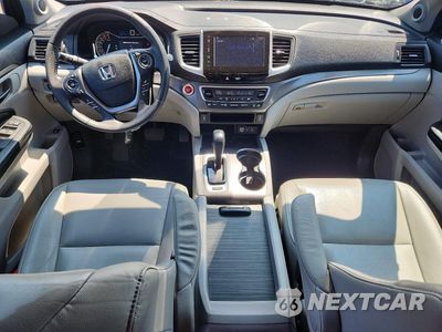 Zdjęcie 8 z 13 samochodu: 2018 HONDA PILOT EXL VIN:5FNYF6H57JB036307 - miniatura