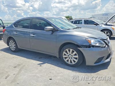 Czwarte zdjęcie samochodu z boku: 2018 NISSAN SENTRA S VIN:3N1AB7AP1JY209566 - miniatura