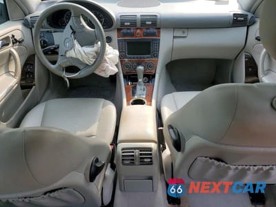 Zdjęcie 8 z 13 samochodu: 2007 MERCEDES-BENZ C 280 4MATIC VIN:WDBRF92H17F917967 - miniatura
