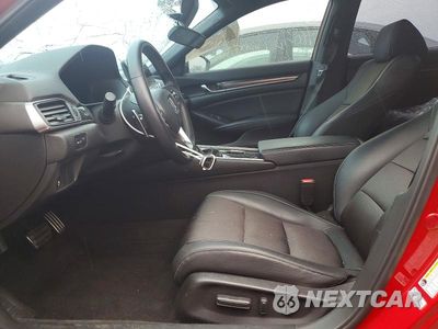 Zdjęcie 7 z 12 samochodu: 2018 HONDA ACCORD SPORT VIN:1HGCV1F34JA114456 - miniatura