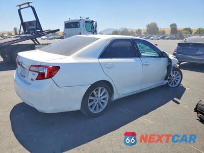 Trzecie zdjęcie samochodu z tyłu: 2013 TOYOTA CAMRY HYBRID XLE VIN:4T1BD1FKXDU077612 - miniatura