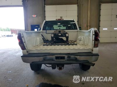 Zdjęcie 6 z 12 samochodu: 2004 CHEVROLET SILVERADO K2500 HEAVY DUTY VIN:1GCHK29204E338293 - miniatura