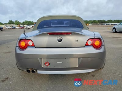 Zdjęcie 6 z 12 samochodu: 2004 BMW Z4 2.5 VIN:4USBT33524LR68088 - miniatura