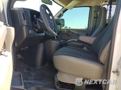 Zdjęcie 7 z 12 samochodu: 2021 GMC SAVANA G2500 VIN:1GTW7AFP9M1271610 - miniatura