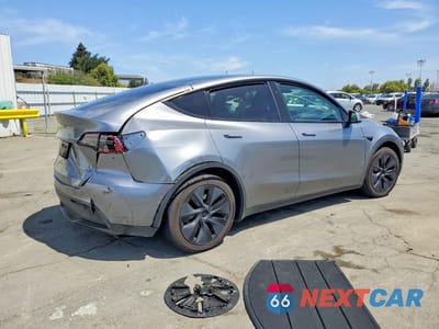 Trzecie zdjęcie samochodu z tyłu: 2025 TESLA MODEL Y VIN:7SAYGDEE0SF281167 - miniatura