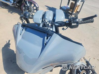 Piąte zdjęcie samochodu w środku: 2026 HARLEY-DAVIDSON FLHX VIN:1HD1KB712TB607033 - miniatura