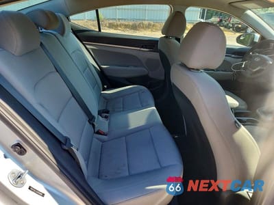 Zdjęcie 10 z 12 samochodu: 2018 HYUNDAI ELANTRA SE VIN:5NPD74LF3JH284880 - miniatura