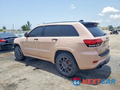 Drugie zdjęcie samochodu z przodu: 2019 JEEP GRAND CHEROKEE TRACKHAWK VIN:1C4RJFN92KC549568 - miniatura