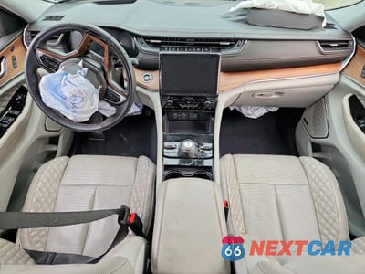 Zdjęcie 8 z 14 samochodu: 2023 JEEP GRAND CHEROKEE L SUMMIT VIN:1C4RJKEG5P8109684 - miniatura