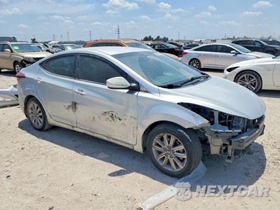 Czwarte zdjęcie samochodu z boku: 2015 HYUNDAI ELANTRA SE VIN:5NPDH4AE0FH626168 - miniatura
