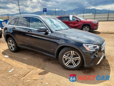 Czwarte zdjęcie samochodu z boku: 2020 MERCEDES-BENZ GLC 300 4MATIC VIN:WDC0G8EBXLF732037 - miniatura