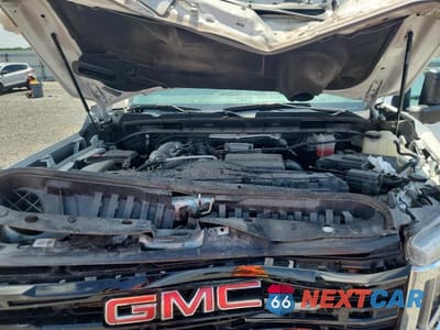 Zdjęcie 11 z 12 samochodu: 2023 GMC SIERRA K3500 VIN:1GT49SEY8PF107905 - miniatura
