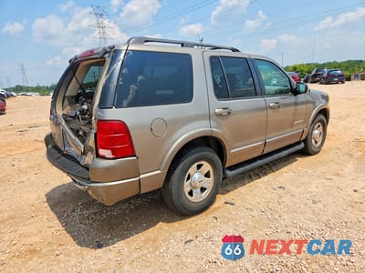 Trzecie zdjęcie samochodu z tyłu: 2002 FORD EXPLORER LIMITED VIN:1FMZU65W72ZA58290 - miniatura