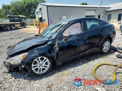 2017 TOYOTA YARIS IA BASE 3MYDLBYV0HY167336 - główne zdjęcie licytacji z USA - miniatura
