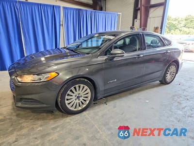 2016 FORD FUSION SE HYBRID 3FA6P0LU3GR147255 - główne zdjęcie licytacji z USA - miniatura