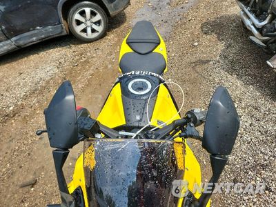 Piąte zdjęcie samochodu w środku: 2024 SUZUKI GSX800 F VIN:JS1EM13B1R7100121 - miniatura