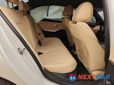 Zdjęcie 10 z 12 samochodu: 2021 BMW 3ER 330XI VIN:3MW5R7J08M8B69730 - miniatura