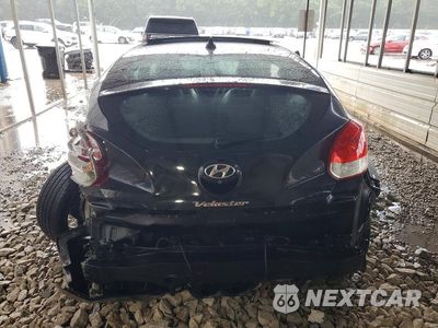 Zdjęcie 6 z 12 samochodu: 2016 HYUNDAI VELOSTER BASE VIN:KMHTC6AD5GU253029 - miniatura