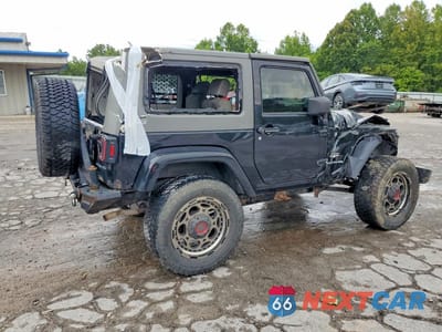 Trzecie zdjęcie samochodu z tyłu: 2008 JEEP WRANGLER SAHARA VIN:1J4FA54168L510607 - miniatura