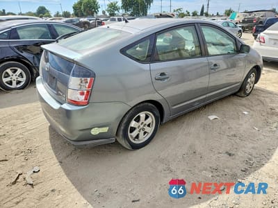 Trzecie zdjęcie samochodu z tyłu: 2004 TOYOTA PRIUS BASE VIN:JTDKB22U440109243 - miniatura