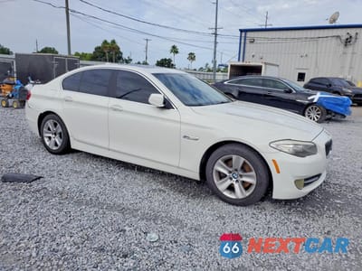 Czwarte zdjęcie samochodu z boku: 2011 BMW 528 I VIN:WBAFR1C54BC749394 - miniatura