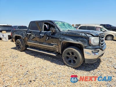 Czwarte zdjęcie samochodu z boku: 2016 GMC SIERRA K1500 SLT VIN:3GTU2NEC7GG307070 - miniatura
