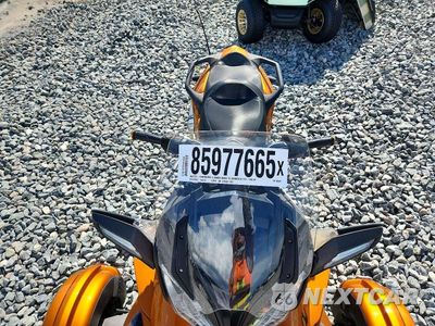 Piąte zdjęcie samochodu w środku: 2014 CAN-AM SPYDER ROADSTER ST VIN:2BXNCBC1XEV000668 - miniatura
