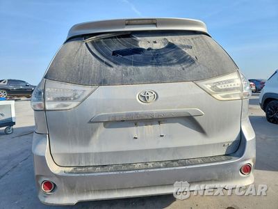 Zdjęcie 6 z 13 samochodu: 2015 TOYOTA SIENNA SPORT VIN:5TDXK3DC7FS659553 - miniatura
