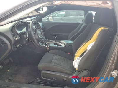 Zdjęcie 7 z 12 samochodu: 2018 DODGE CHALLENGER SXT VIN:2C3CDZAG4JH204724 - miniatura