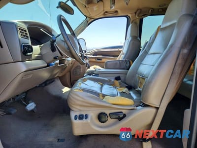 Zdjęcie 7 z 13 samochodu: 2004 FORD EXCURSION XLT VIN:1FMNU40L84EA00750 - miniatura