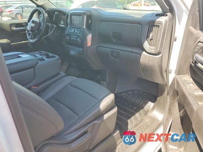 Zdjęcie 8 z 13 samochodu: 2023 CHEVROLET SILVERADO C1500 VIN:3GCNAAEK9PG343270 - miniatura