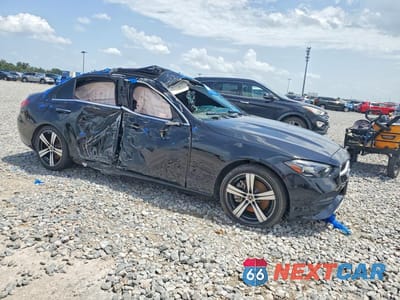 Czwarte zdjęcie samochodu z boku: 2025 MERCEDES-BENZ C 300 VIN:W1KAF4GB0SR247783 - miniatura