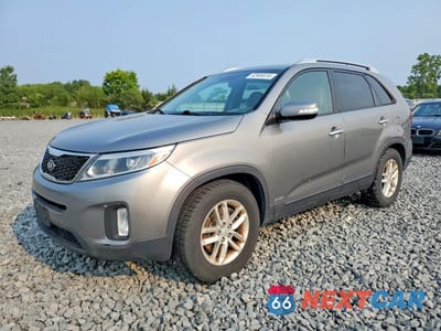 2014 KIA SORENTO LX 5XYKTCA69EG450056 - główne zdjęcie licytacji z USA - miniatura