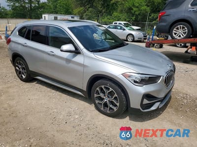 Czwarte zdjęcie samochodu z boku: 2020 BMW X1 XDRIVE28I VIN:WBXJG9C07L5R23778 - miniatura