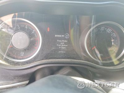 Zdjęcie 9 z 12 samochodu: 2018 DODGE CHALLENGER R/T VIN:2C3CDZBT1JH123577 - miniatura