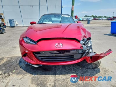 Piąte zdjęcie samochodu w środku: 2026 MAZDA MX-5 MIATA GRAND TOURING VIN:JM1NDAD70T0706560 - miniatura