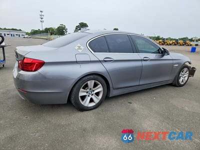 Trzecie zdjęcie samochodu z tyłu: 2012 BMW 528 XI VIN:WBAXH5C52CDW09340 - miniatura