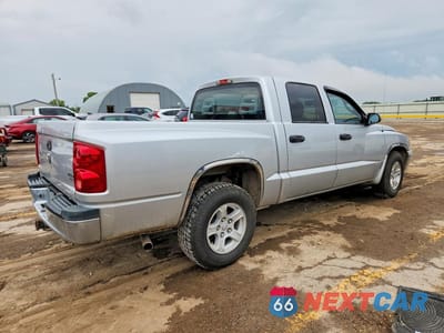 Trzecie zdjęcie samochodu z tyłu: 2006 DODGE DAKOTA QUAD SLT VIN:1D7HE48K26S701983 - miniatura