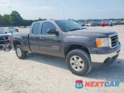 Czwarte zdjęcie samochodu z boku: 2010 GMC SIERRA K1500 SLT VIN:1GTSKWE3XAZ137405 - miniatura