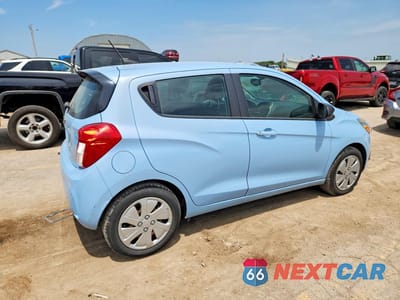 Trzecie zdjęcie samochodu z tyłu: 2016 CHEVROLET SPARK LS VIN:KL8CB6SA2GC614338 - miniatura