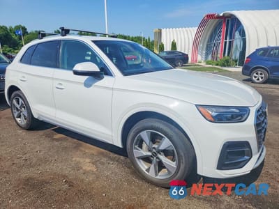 Czwarte zdjęcie samochodu z boku: 2024 AUDI Q5 PREMIUM PLUS 40 VIN:WA1BBAFY8R2043566 - miniatura