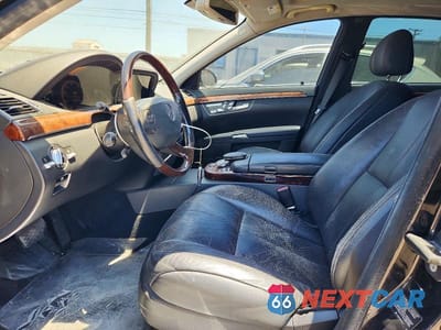 Zdjęcie 7 z 12 samochodu: 2007 MERCEDES-BENZ S 550 VIN:WDDNG71X87A076680 - miniatura