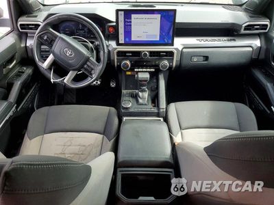 Zdjęcie 8 z 12 samochodu: 2024 TOYOTA TACOMA TRD SPORT VIN:3TYLB5FN9RT011407 - miniatura